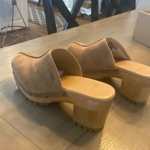 UGG Judi clog